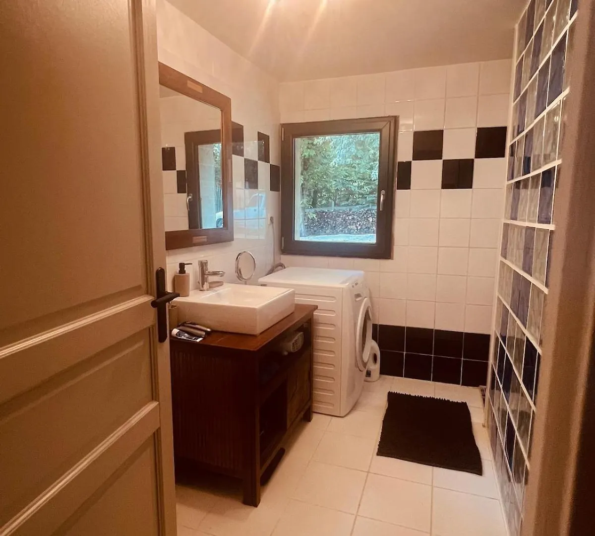 Vacation Home With Pool Saint-Martin-le-Redon فرنسا